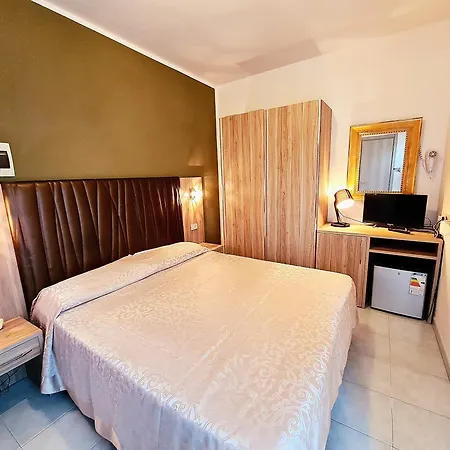 Hotel Laura 3*
